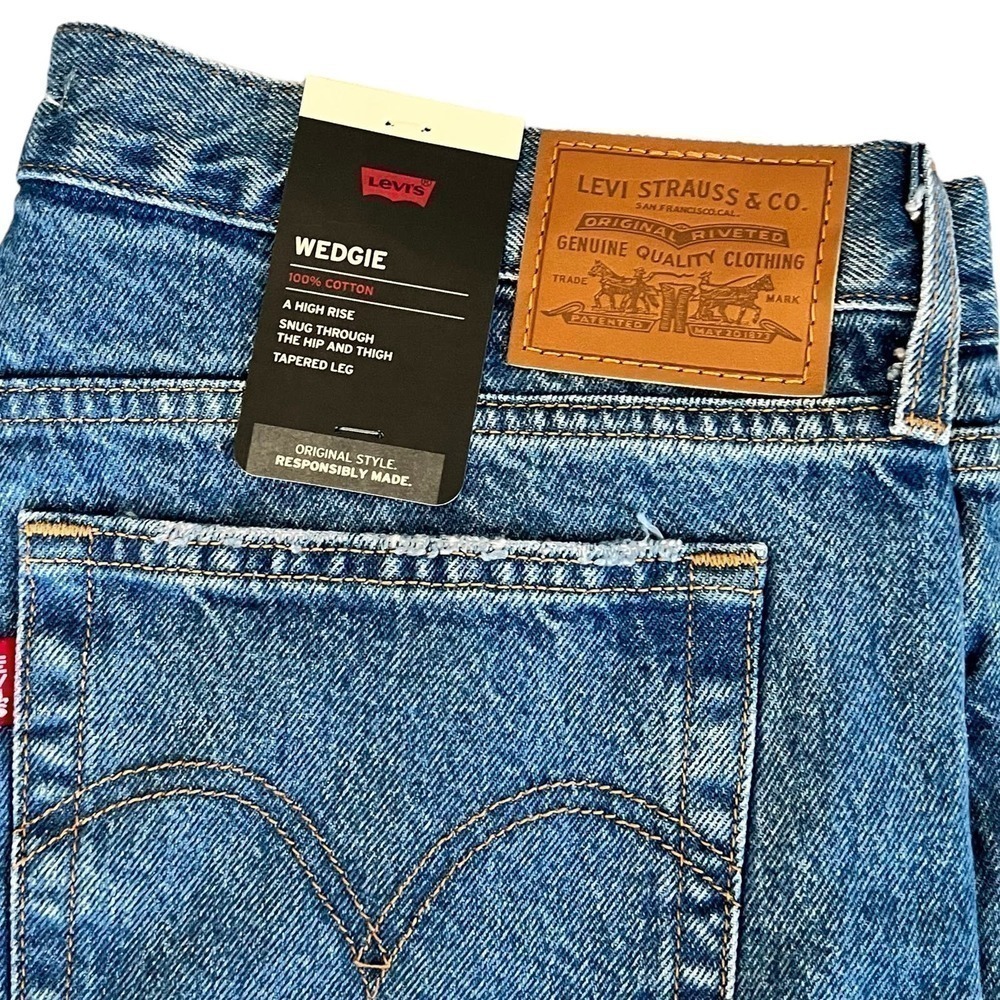 New Women’s Levi’s Premium Wedgie Icon Fit Ankle Jeans Size 32 - Picture 3 of 9